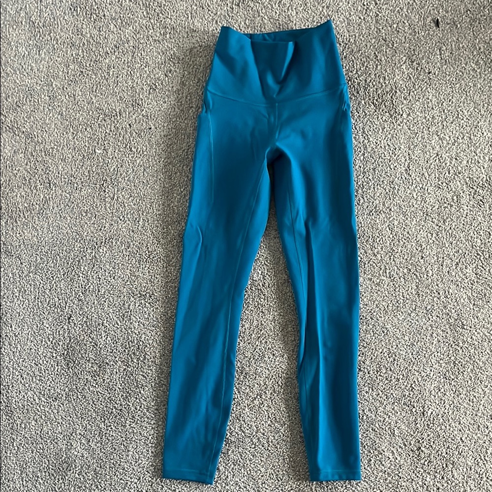 Lululemon Wonder Under cropped leggings with pockets